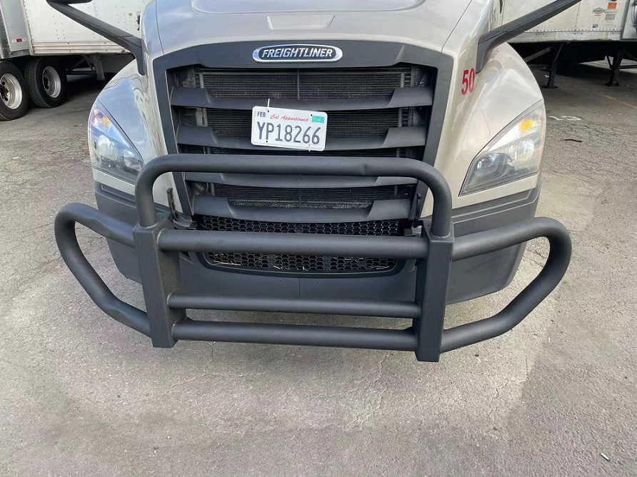 Volvo VNL Frontschutzbügel aus Edelstahl Volvo VNL Frontschutzbügel aus Edelstahl