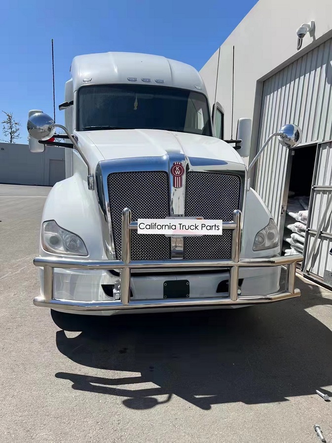 Freightliner Cascadia 2011 Truck Grille Guards