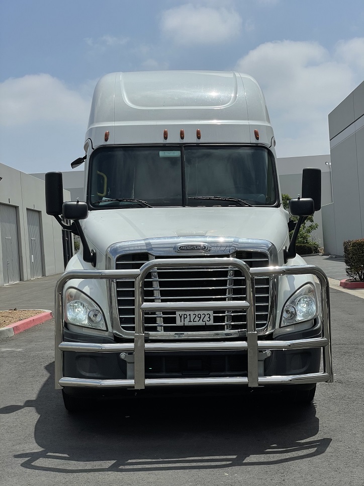 Volvo Vnl 2020 Front Bumper Guard Volvo Vnl 2020 Front Bumper Guard