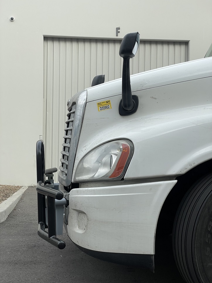 Cascadia Freightliner Cascadia Deer Guard