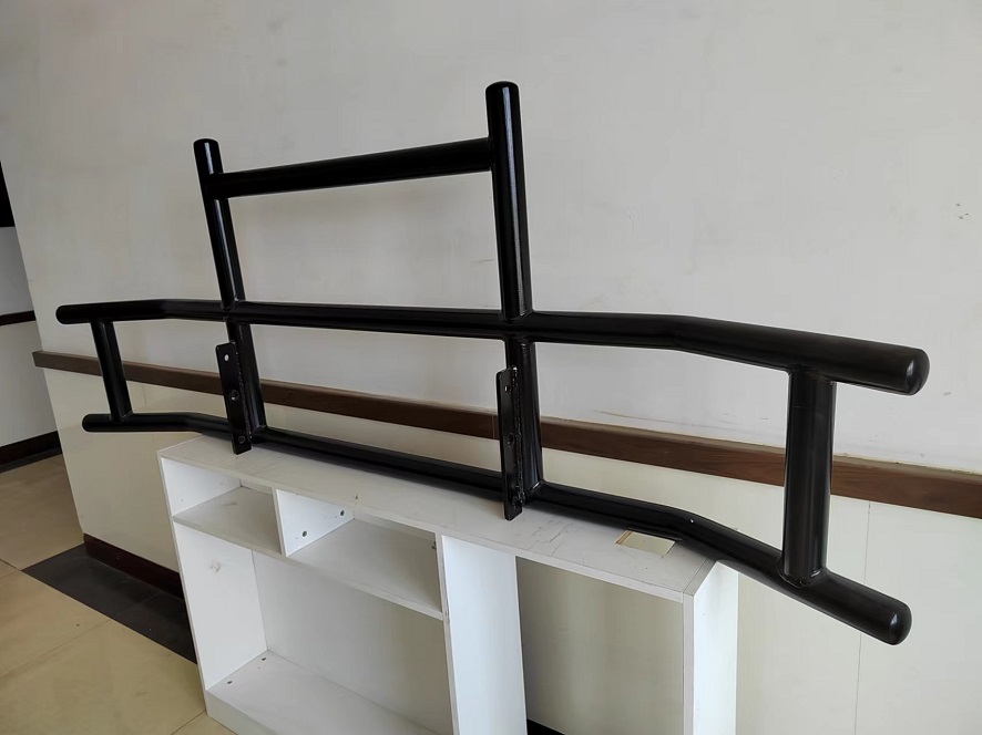 Protector de ciervo de hierro para semirremolque