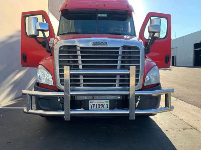 Protector de parachoques delantero Volvo Vnl 2019