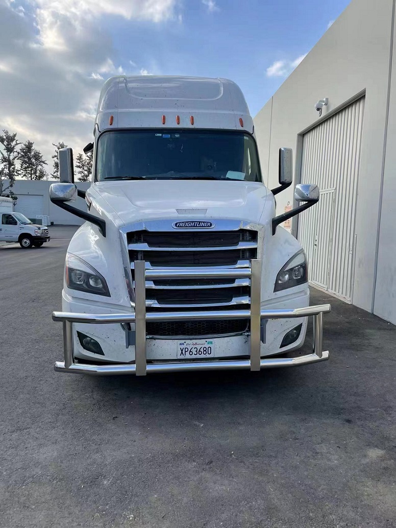 Garde-cerf pour camion Freightliner nouvelle génération