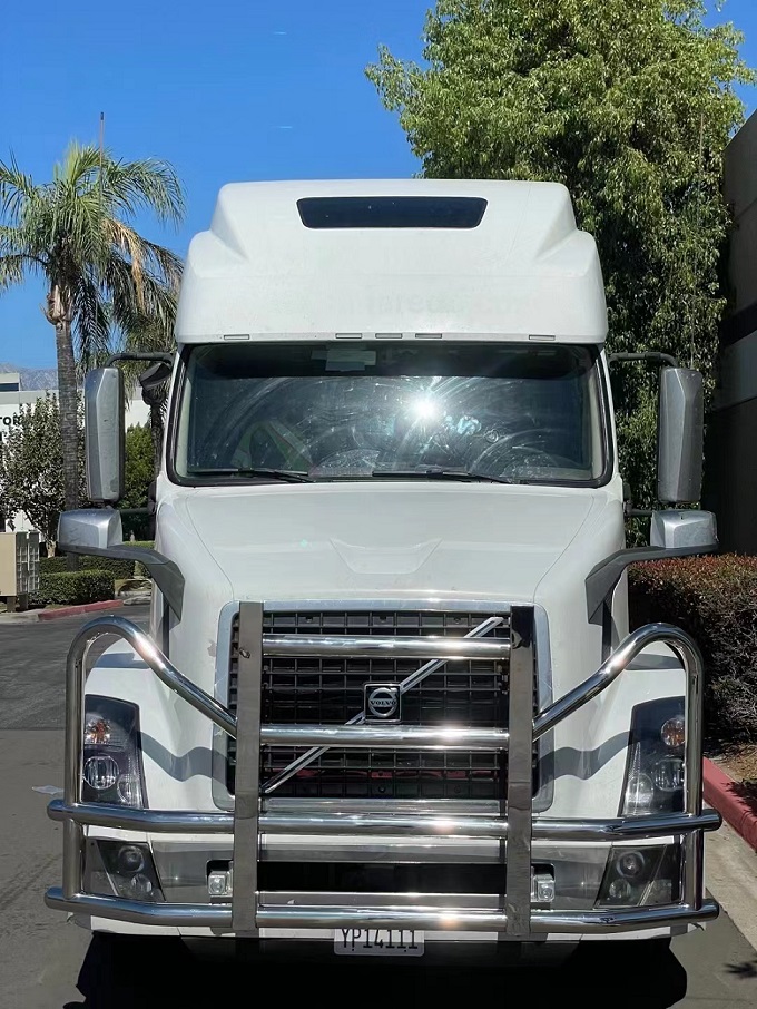 Protezione paraurti anteriore Volvo Vnl 2007