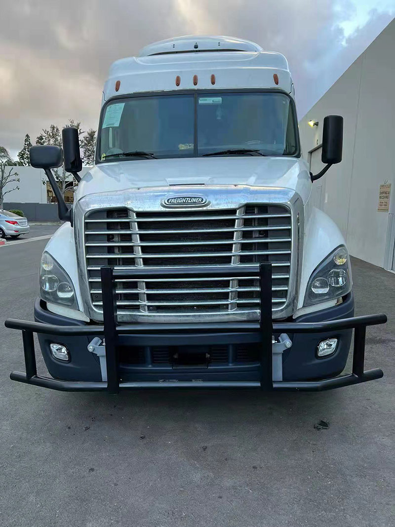 Eisen-Frontstoßstangenschutz Eisen-Frontstoßstangenschutz