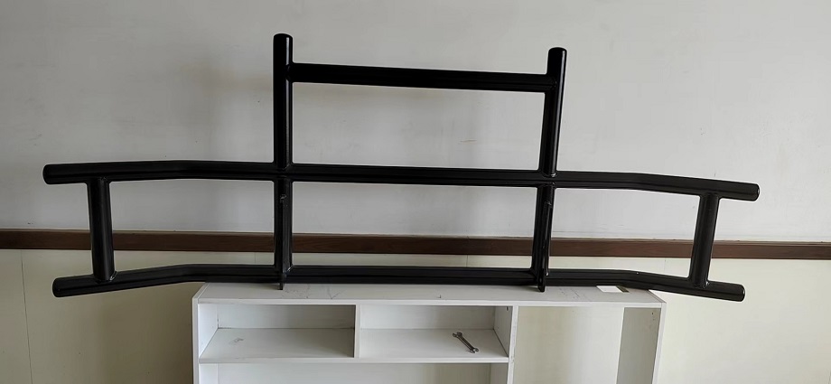 Protector de ciervo de hierro para semirremolque