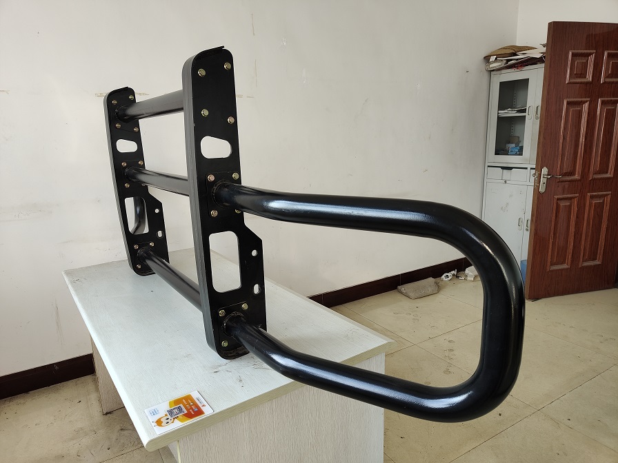 Protector de ciervo de hierro para semirremolque