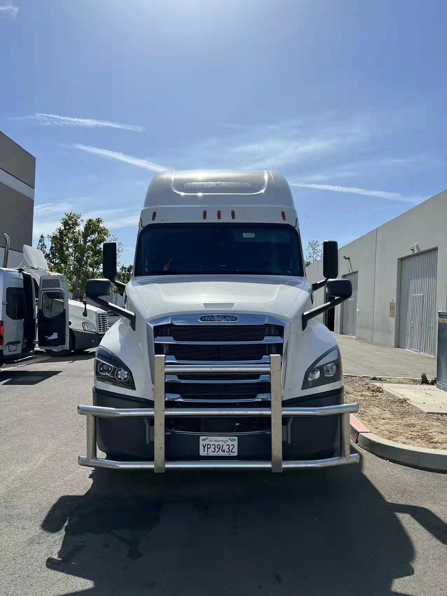 Protector de parachoques delantero Volvo Vnl 2023